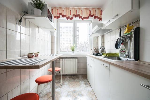 Center Warsaw - Apartament Jana Pawla — комфортный отель в Варшаве