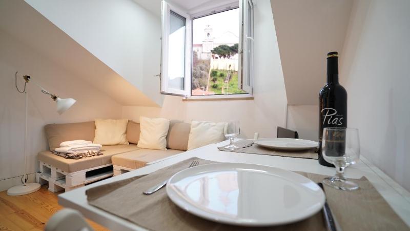 Цены на Mouraria Apartments в Лиссабоне