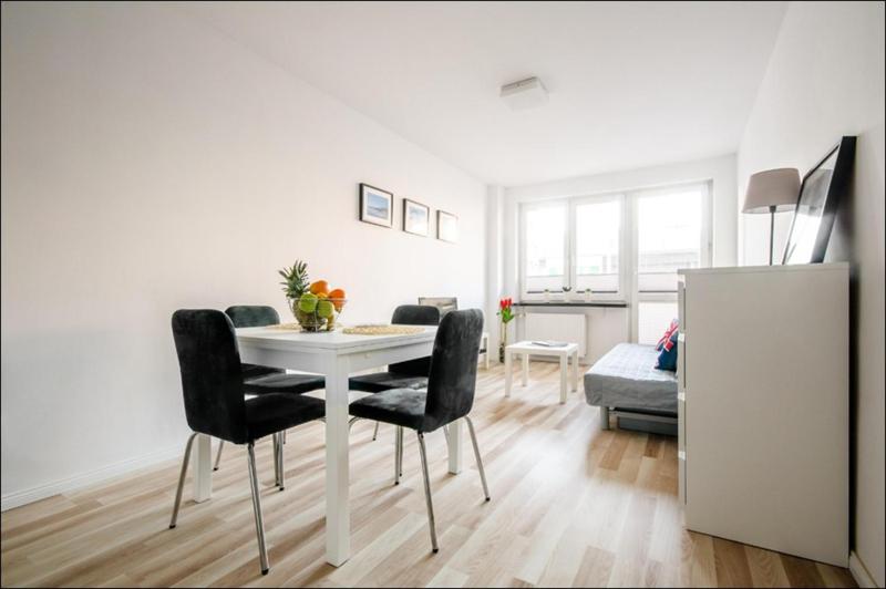 P&O Apartments Metro Centrum — забронировать отель в Варшаве