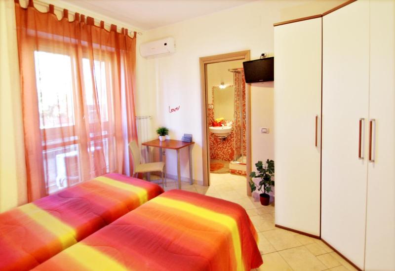 Il Perugino a Cagliari - Elegante B&B con camere familiari