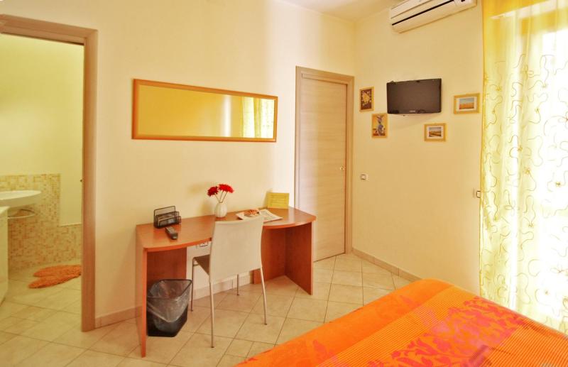 Il Perugino a Cagliari - Elegante B&B con camere familiari