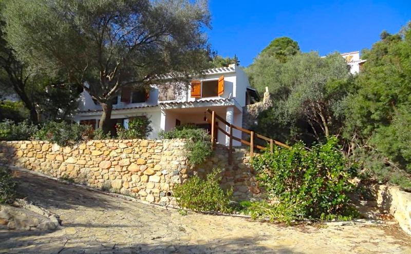 Villa Liliana - Spaziosa casa vacanze vicino al mare