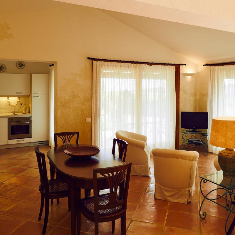 Villa Myrtos a Chia - Lussuosa villa vicino al mare