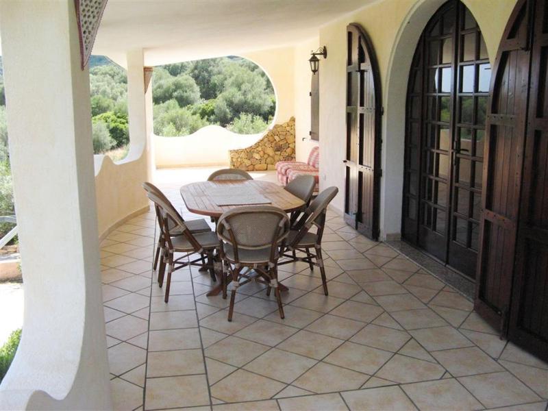 Villa Bruna a Solanas - Elegante Appartamento sul Mare