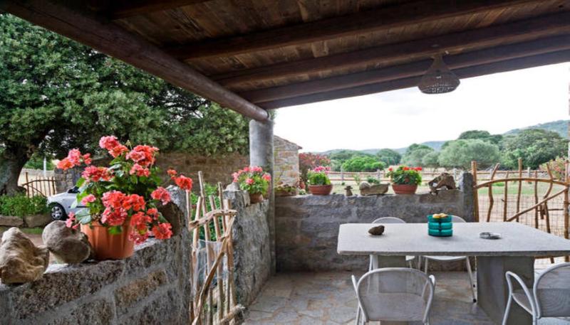 Stazzu lu Malchesi ad Arzachena - Casa Relax Giardino