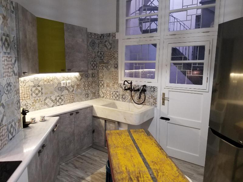 Kolonaki Deco Apartment — комфортный отель в Афины