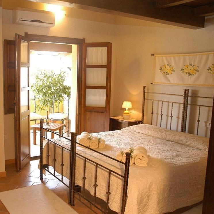 Quinto Moro Sardinia ad Arbus - Lussuoso hotel di charme