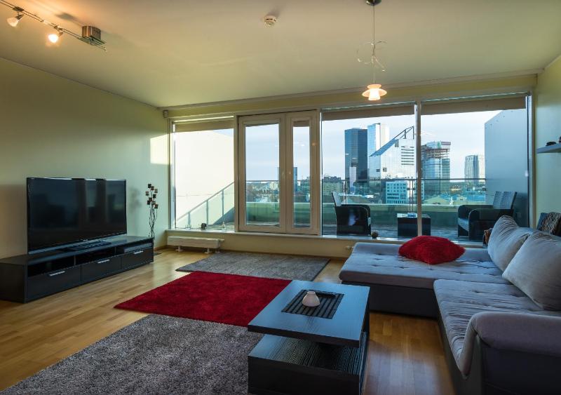 AirHome Apartments — отель в таллине, Эстония