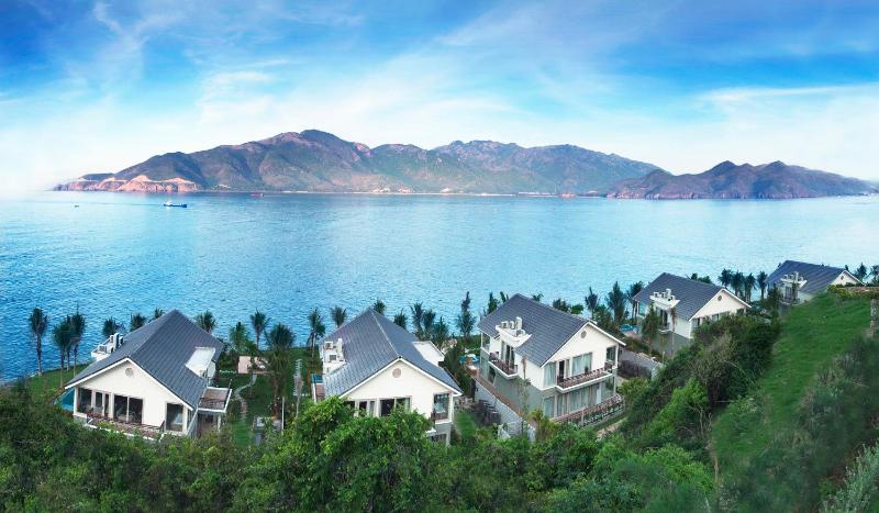 Hon Tam Resort — отель с удобным расположением в Нячанге