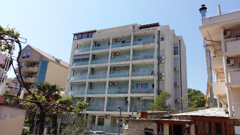 Zago Apartments — забронировать отель в Будва