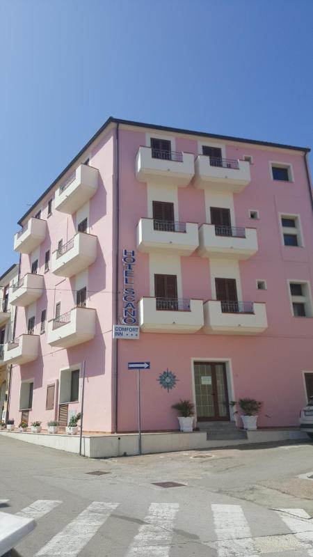 Scano Comfort Inn: Hotel con autentica cucina sarda