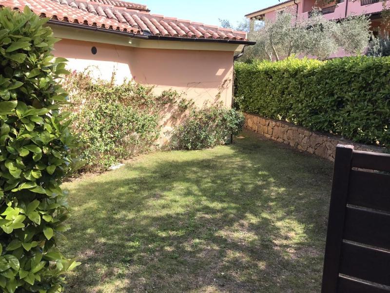 Villino Iris a Murta Maria - Accogliente casa con piscina