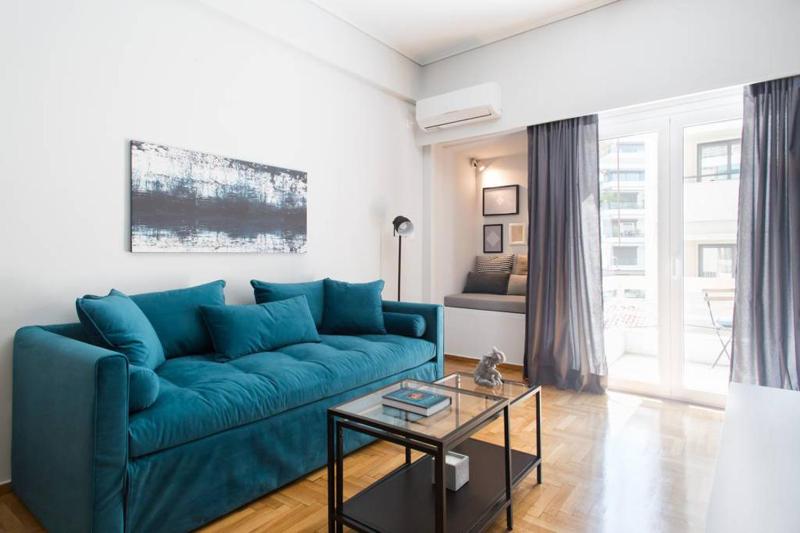 Цены на Bright Flat near the Acropolis by UPSTREET в Афины