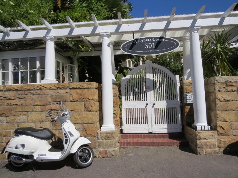 Цены на Cape Town Historical Victoria Court apartment в Кейптауне