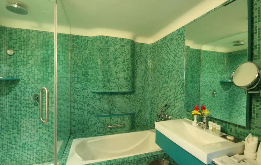 The Golden Crown Hotel & Spa