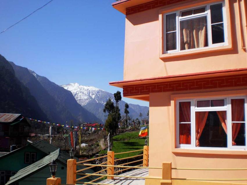 Tenzing Retreat, Lachung