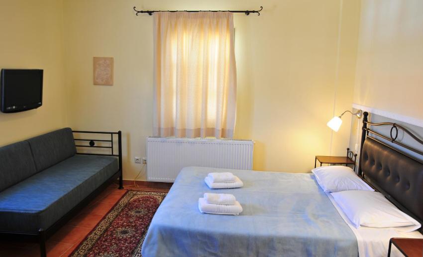 Platanos in the castle