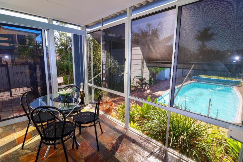 Blacksmiths Sea Breeze