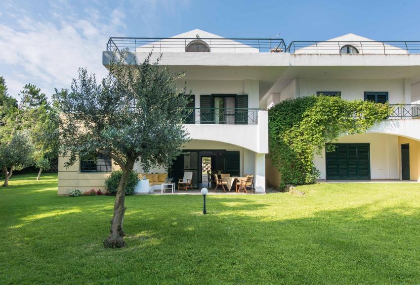 #Luxlikehome - Kriopigi Pines by the Sea