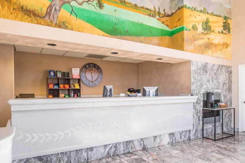 Laurel Inn & Conference Center