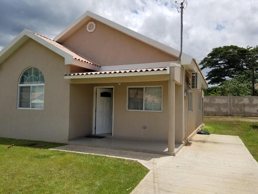 Caymanas estate beautiful two bedroom suites