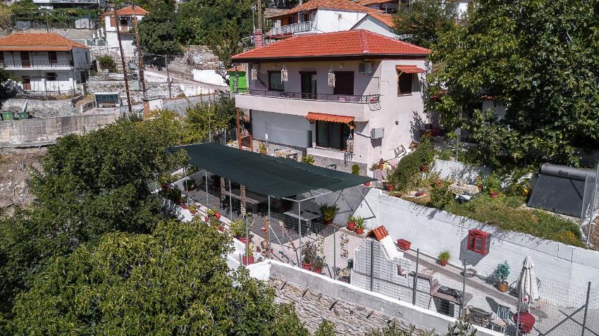 Traditional House Maries