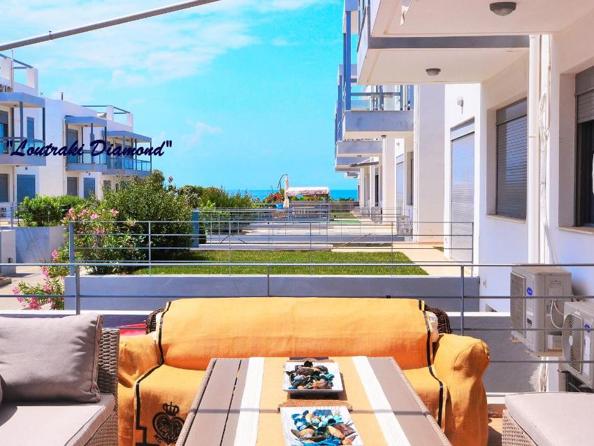Loutraki Diamond beach house