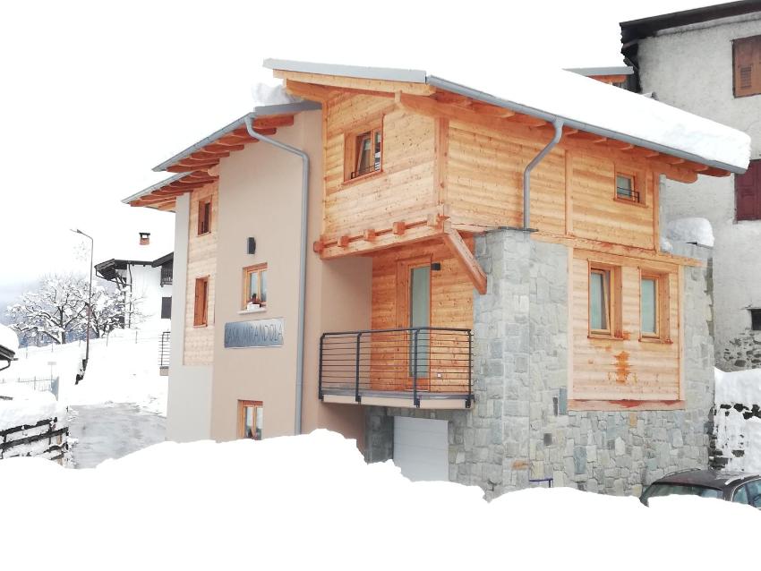 Casa Mirandola Montana