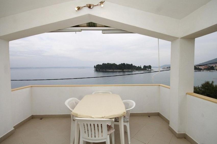 Apartments Kostarina