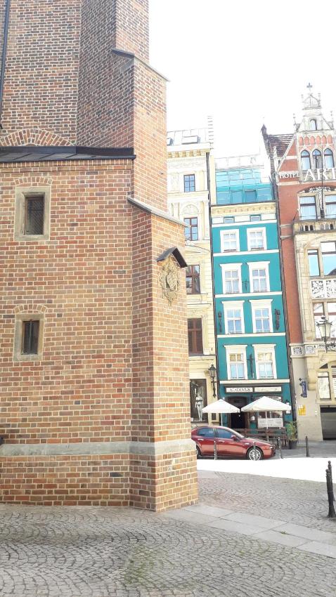 Academus - Cafe/Pub & Guest House