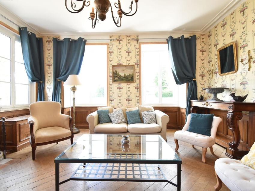 Heritage Castle in Asni res with Garden