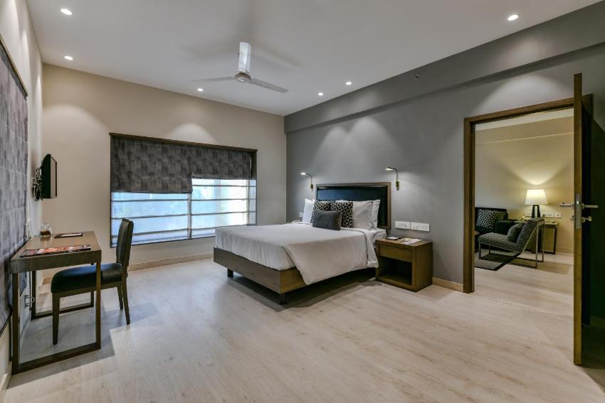 Sun-n-Sand Suites, Shirdi