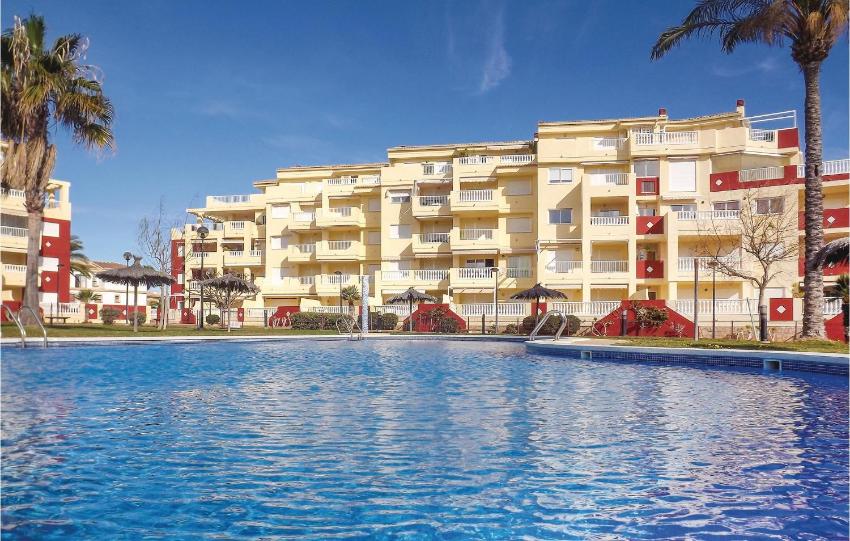 Beautiful apartment in Denia with WiFi, Outdoor swimming pool and Swimming pool