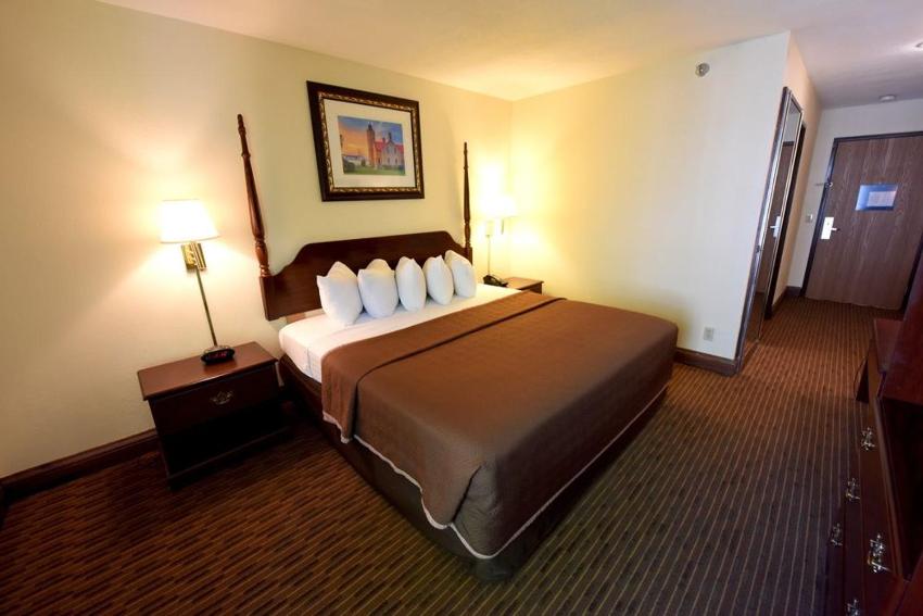 Bayside Hotel of Mackinac