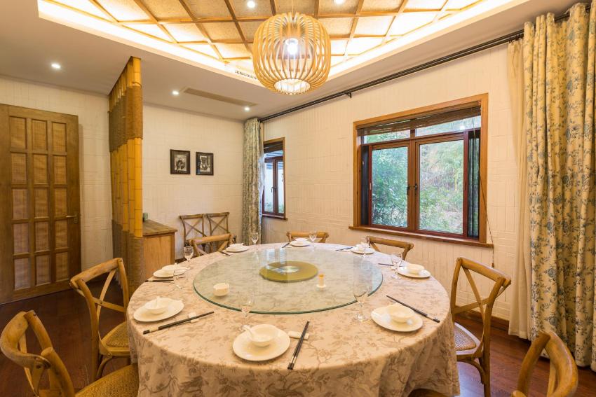 Floral Hotel · Zhong De Yuan Anji