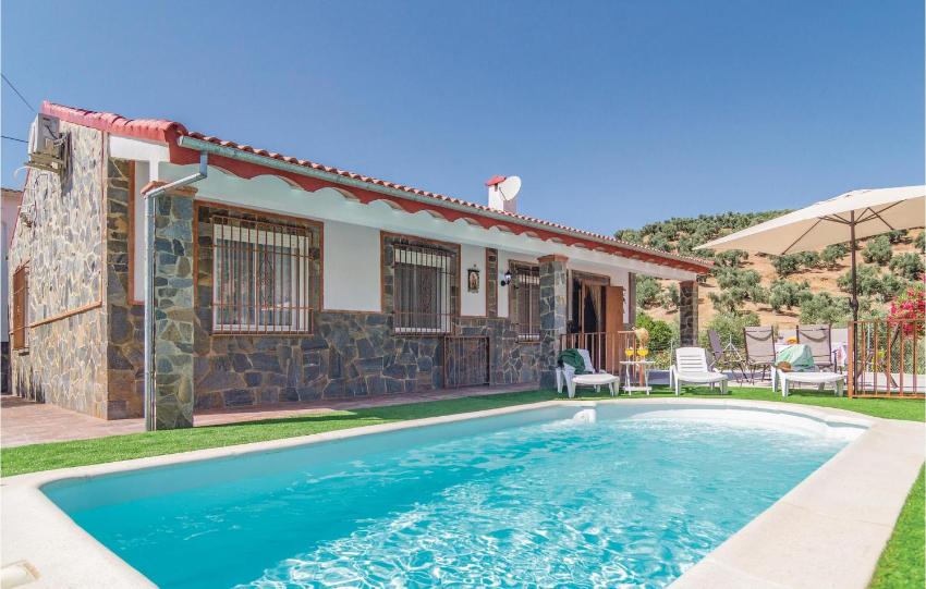 Beautiful home in Rute with 3 Bedrooms, WiFi and Outdoor swimming pool