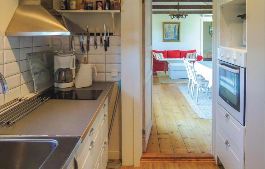 Stunning home in Grnna with 2 Bedrooms and WiFi