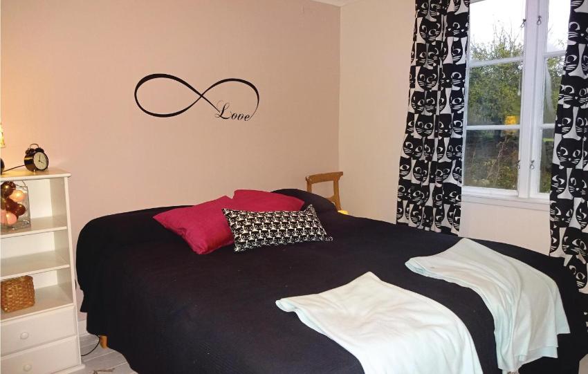 Two-Bedroom Accommodation in Holmsjo