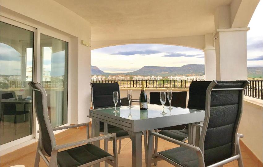 Amazing apartment in Murcia with WiFi, Outdoor swimming pool and Swimming pool