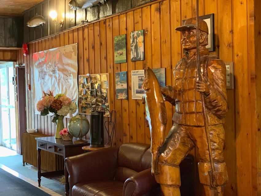 Campbell River Lodge by Riverside