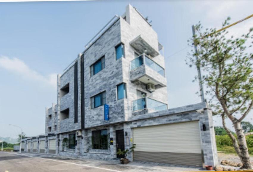 Yujing Mountain Water Residence