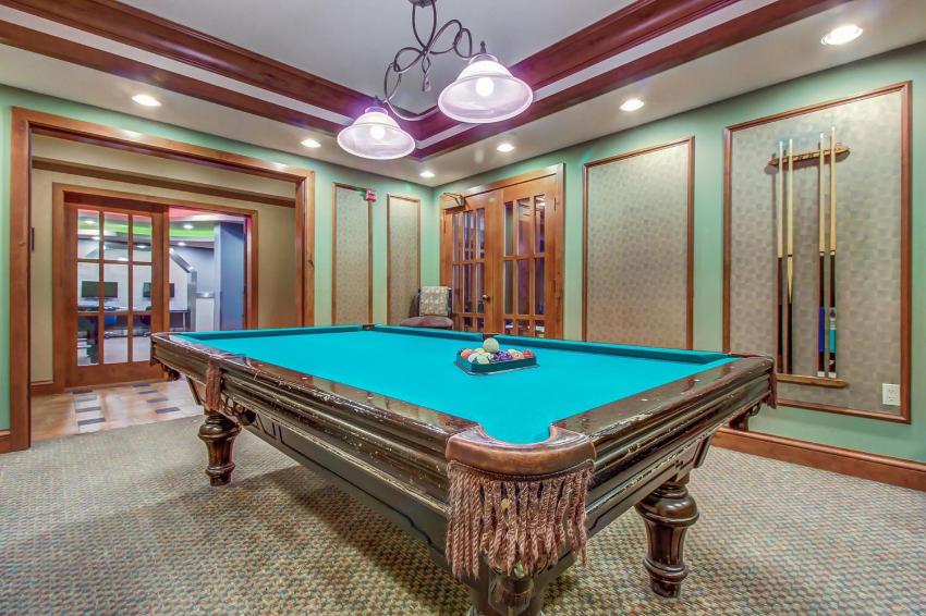 Powderhorn Lodge 408: Rustic Mountain Suite