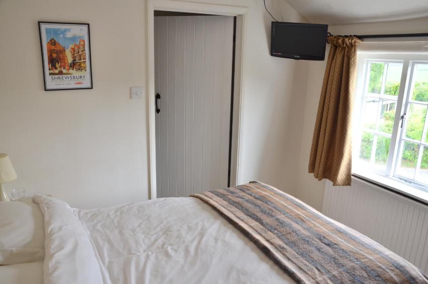 White Horse Inn Pulverbatch