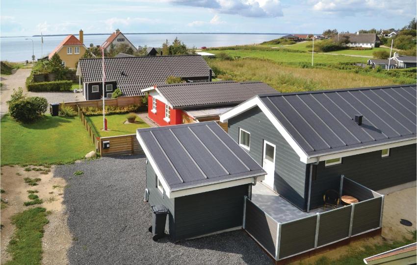 Awesome home in Esbjerg V w/ WiFi and 2 Bedrooms