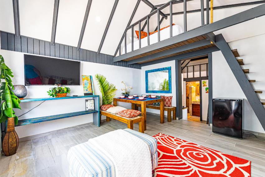 Saunders 2BD Beach Cottage