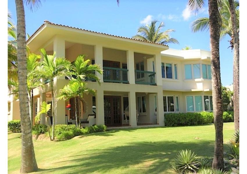 Gardenia- 3BR Dorado- Ocean Views + 3 pools