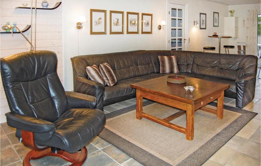 Stunning home in Blvand with 5 Bedrooms, Sauna and WiFi