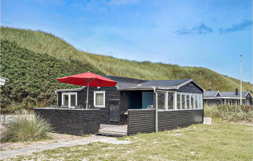 Amazing home in Ulfborg w/ 2 Bedrooms