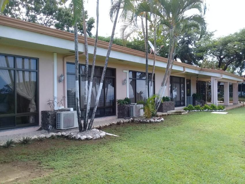 Puerto Carrillo Sunset B&B