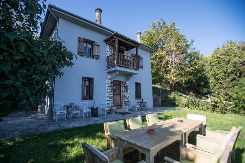 Eudora Full Guest House